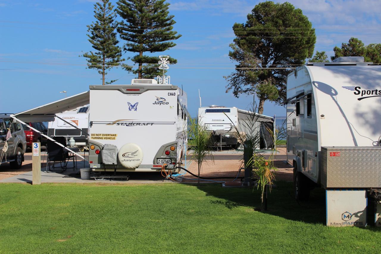 Ceduna Foreshore Caravan Park Екстер'єр фото