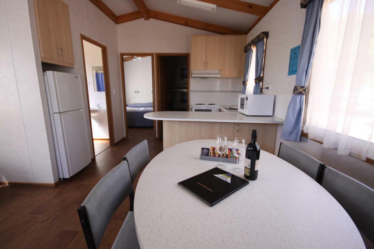 Ceduna Foreshore Caravan Park Екстер'єр фото