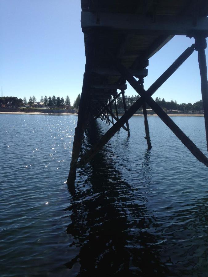 Ceduna Foreshore Caravan Park Екстер'єр фото